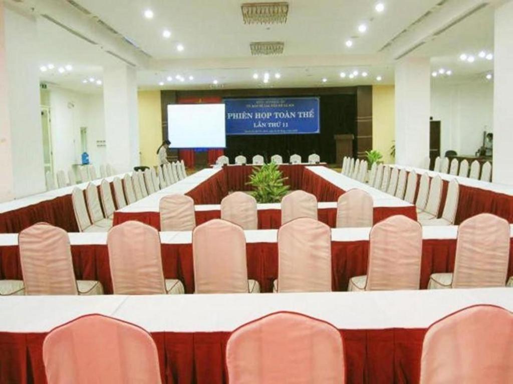 Nha Khach Quoc Hoi 3* TP. Hồ Chí Minh